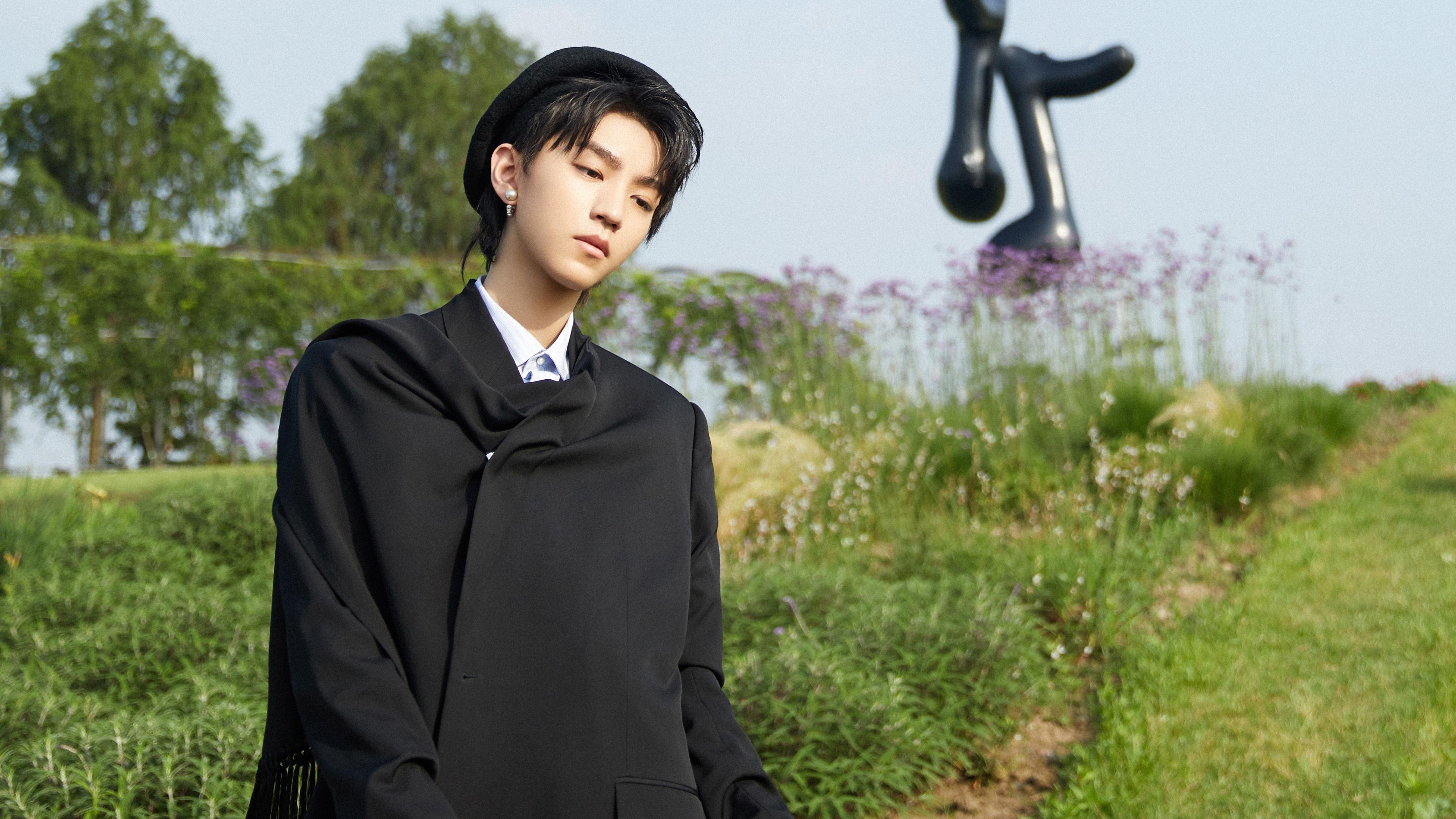 九游APP官网-“铁血拼杀！场上强队逐鹿，冠军悬念不断升温”，铁血lol