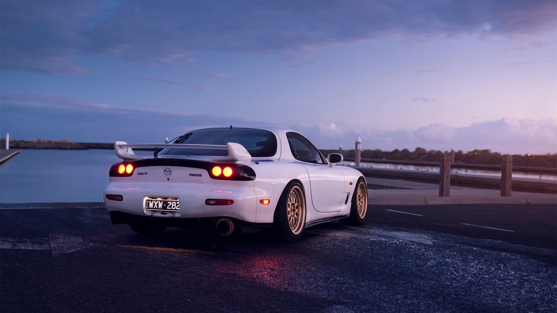 “铁血拼杀!场上强队逐鹿,冠军悬念不断升温”,铁血lol