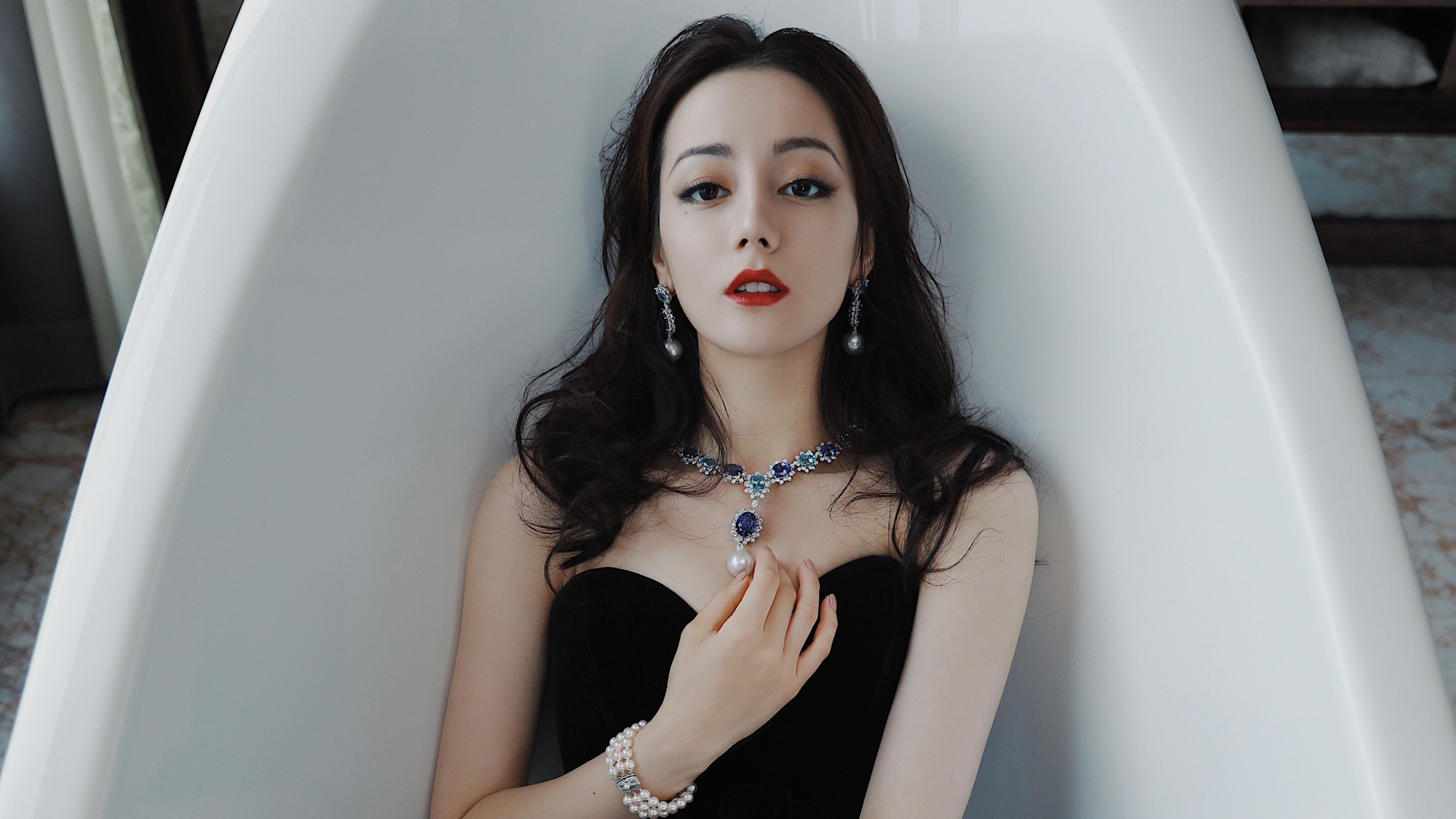 广州队主场获胜，取得胜利保持不败纪录，足球广州队主场在哪里