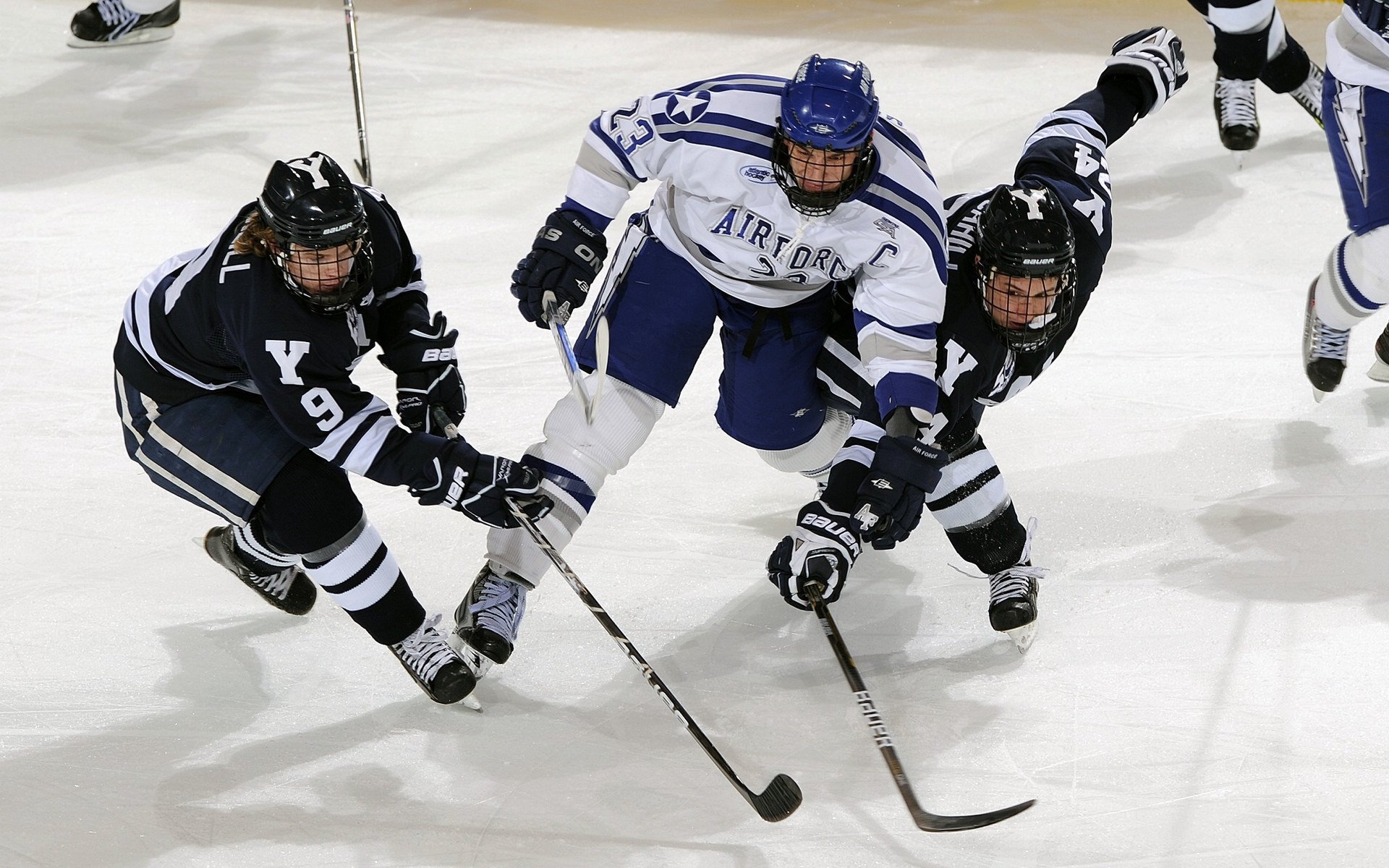 美国反曲弓女队在巴黎世锦赛中获得银牌,反曲弓世界纪录