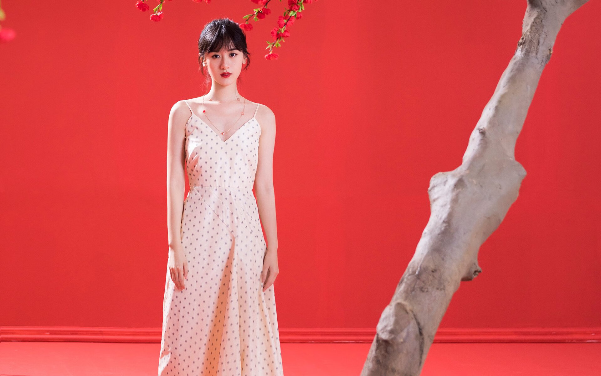 新西兰全黑队的防守精确而迅速，给对方施加巨大的压力，新西兰队长