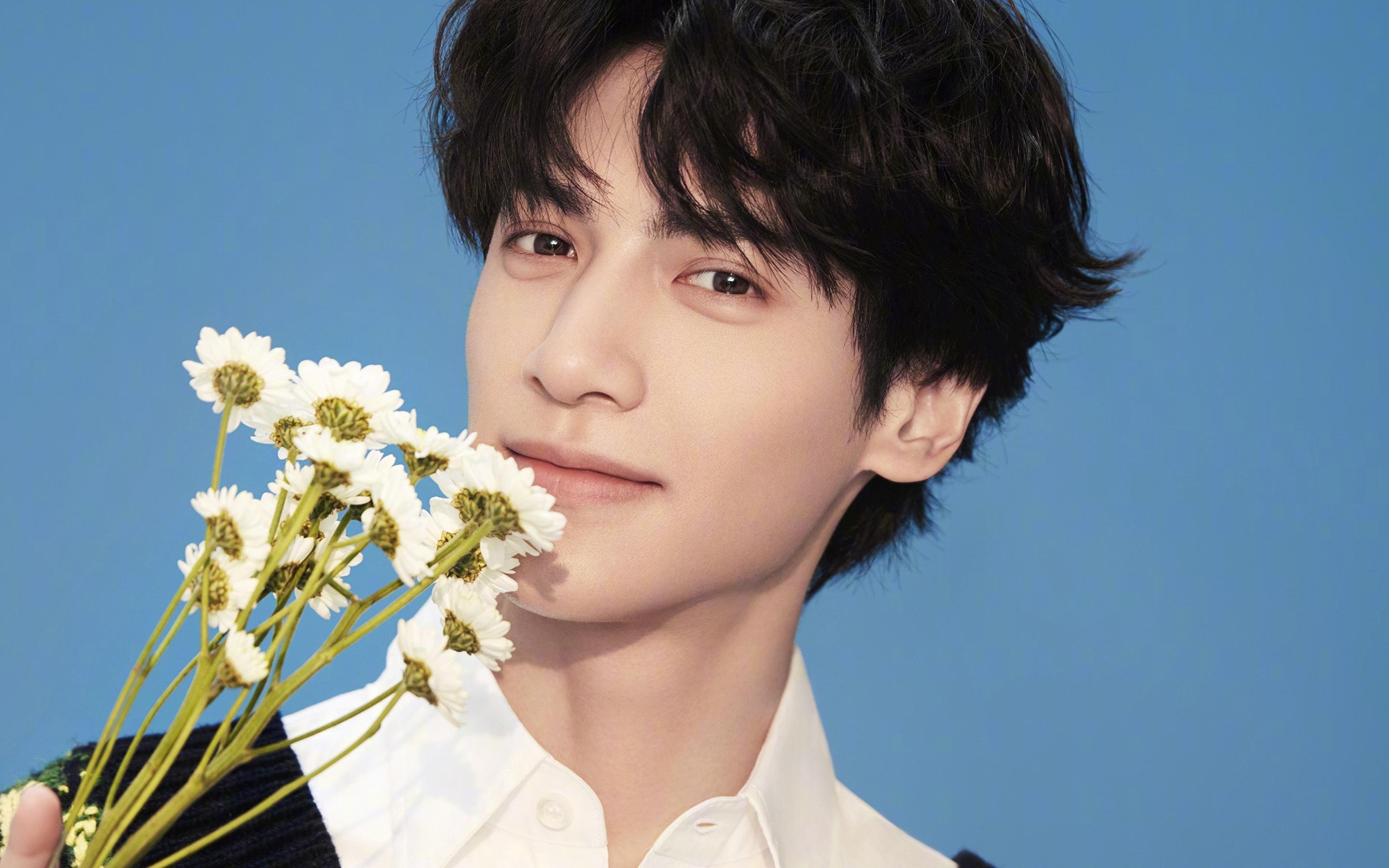 Jiuyou-特色足球文化节创新体验项目丰富，吸引大量游客，足球文化节活动